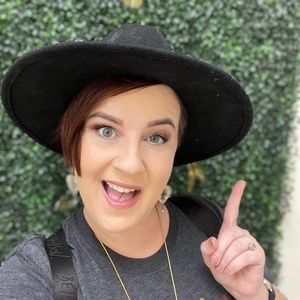 Meet your Posher, Mallory